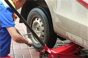 天山附近拖车24小时服务热线电话